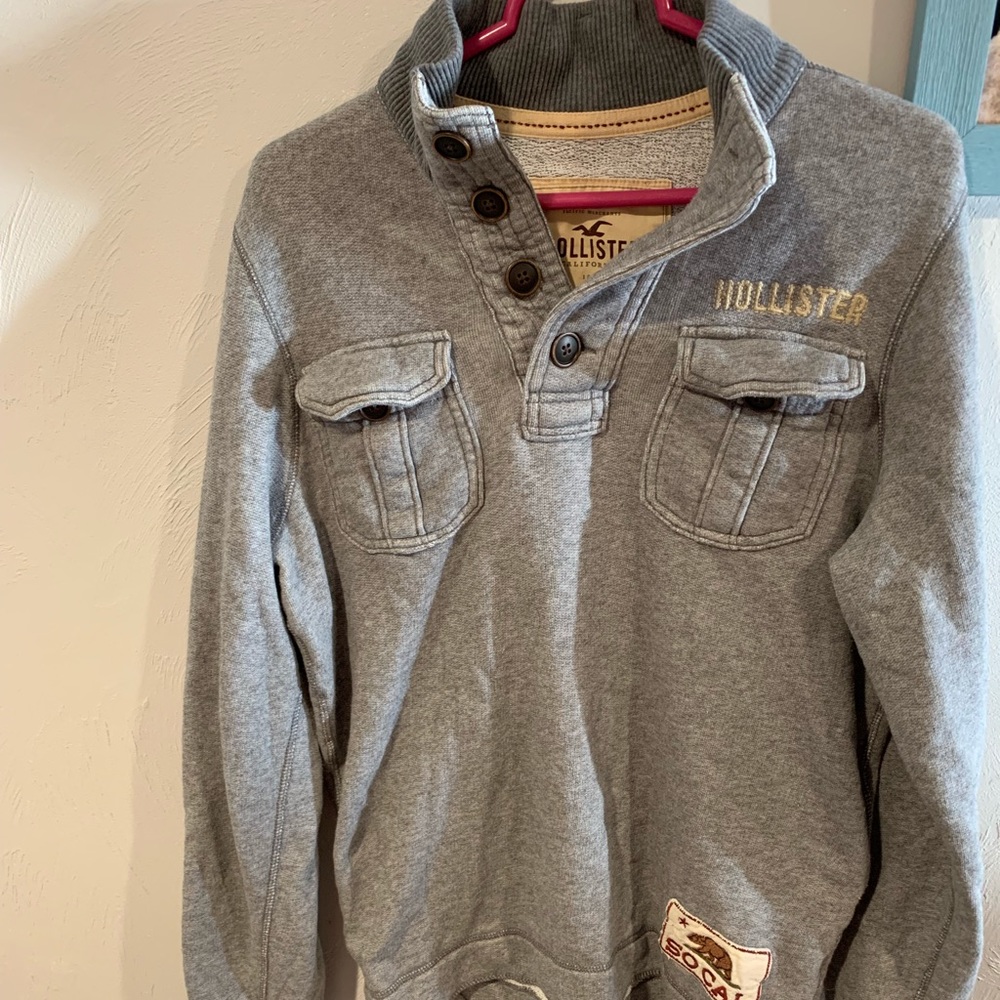 Sweatshirt